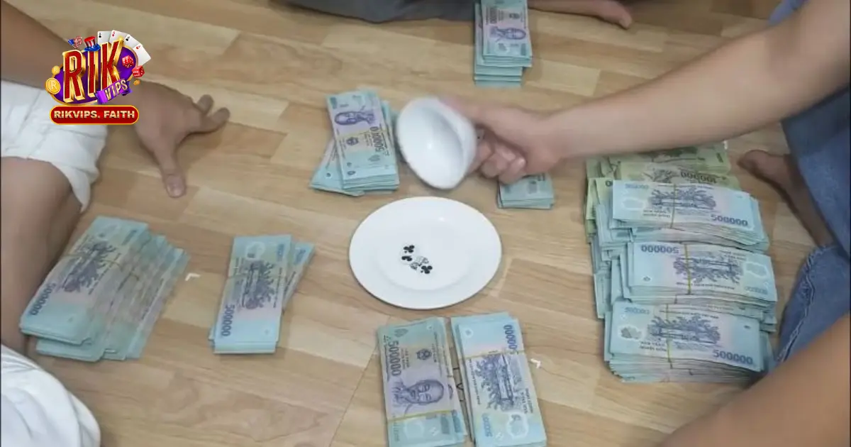 Cách Chơi Xóc Đĩa Ngoài Đời: Hướng Dẫn Chi Tiết Từng Bước 4 Đặt cược chẵn lẻ và các mẹo quan sát